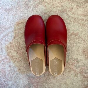 Sandgrens red Tokyo clogs women 39